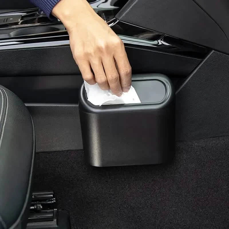 Car Trash Can with Lid – Hanging Vehicle Garbage Organizer (Black, White & Pink)